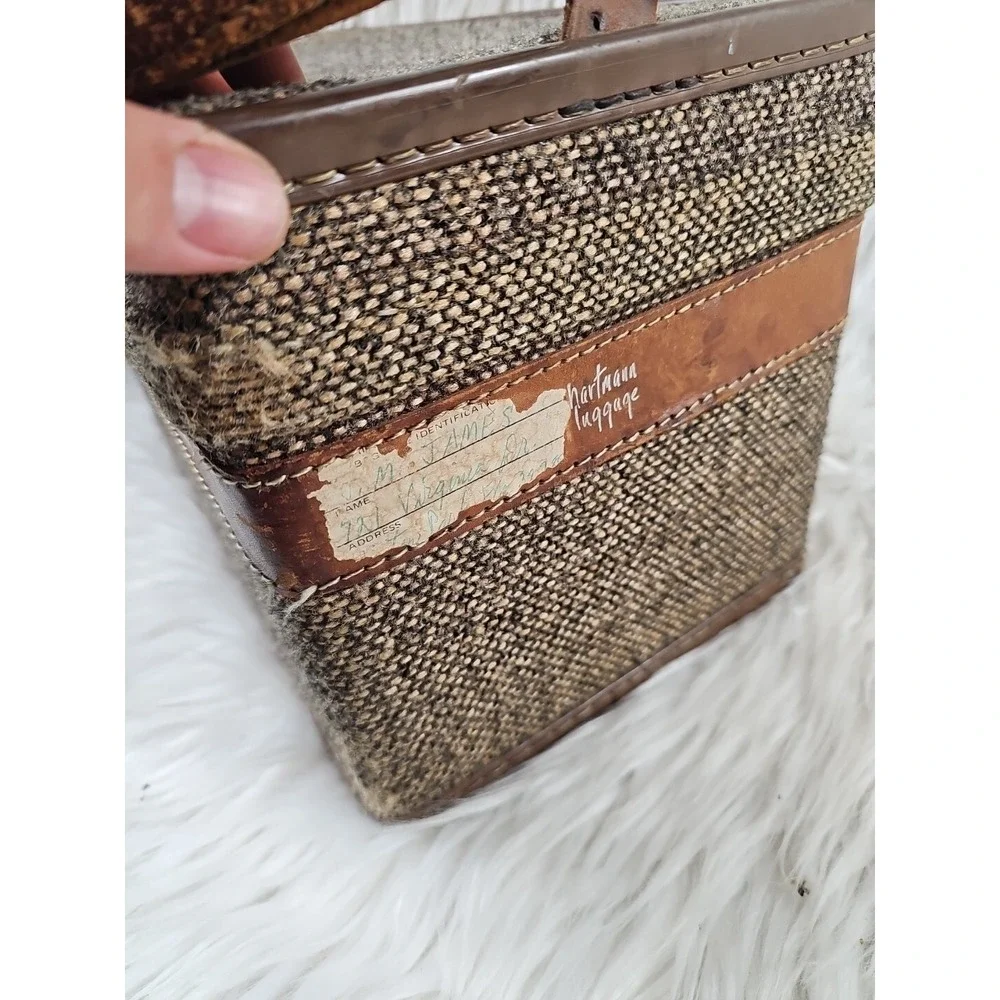 Vintage HARTMANN Tweed Travel Luggage Cosmetic Train Case Carry On - Looks Good